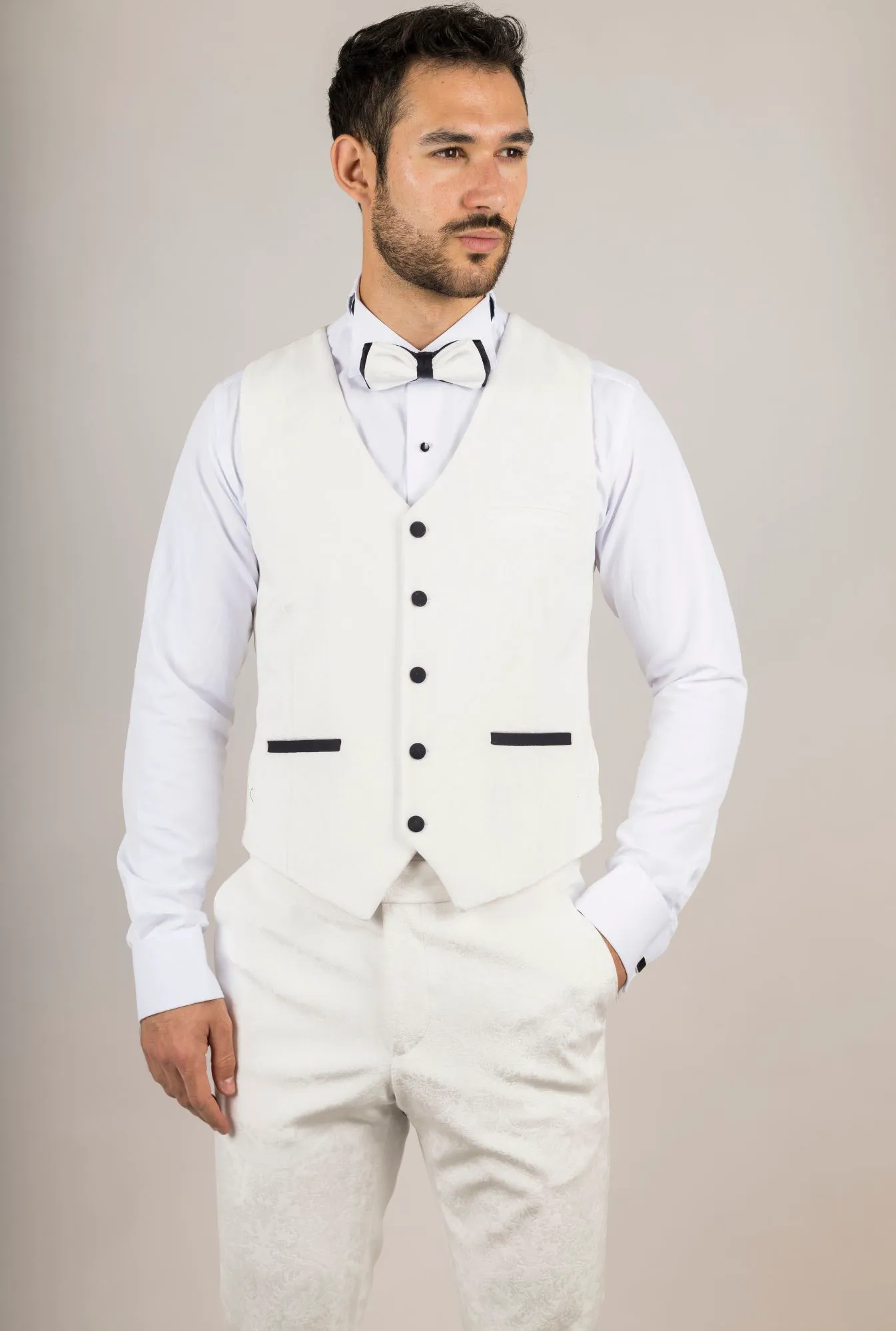 AK-24 Men’s White 3-Piece Velvet Wedding Tuxedo With Black Lapels - Image 5