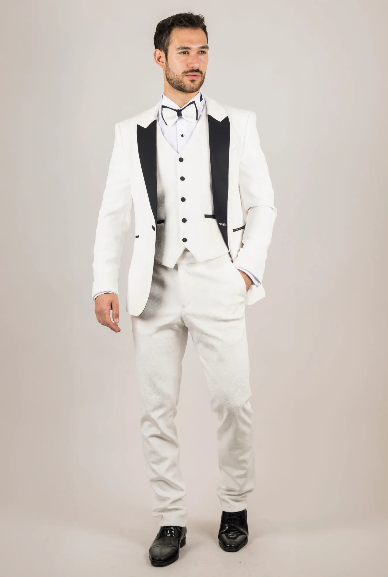 AK-24 Men’s White 3-Piece Velvet Wedding Tuxedo With Black Lapels - Image 3