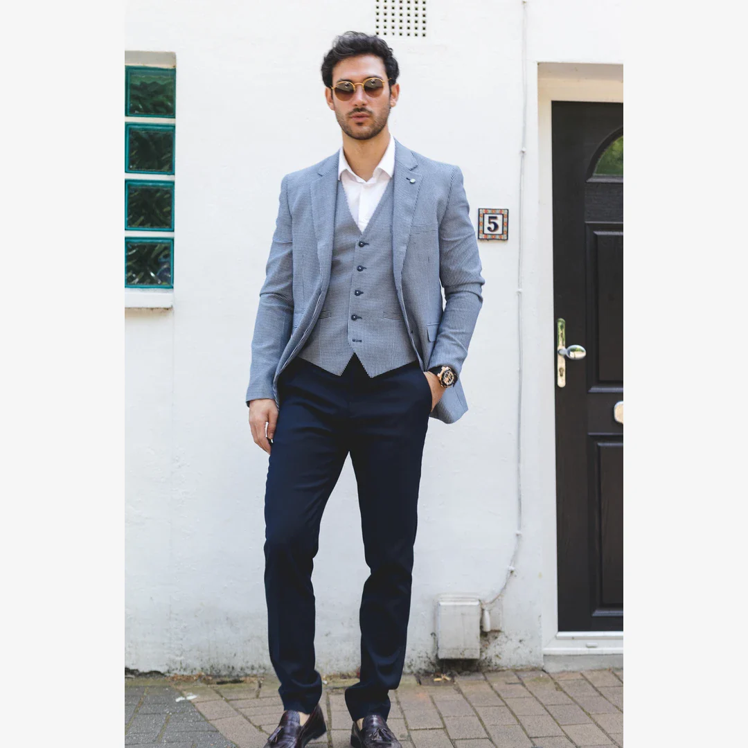 Baresi Men’s 3-Piece Grey And Navy Contrasting Classic Summer Check Suit - Image 2