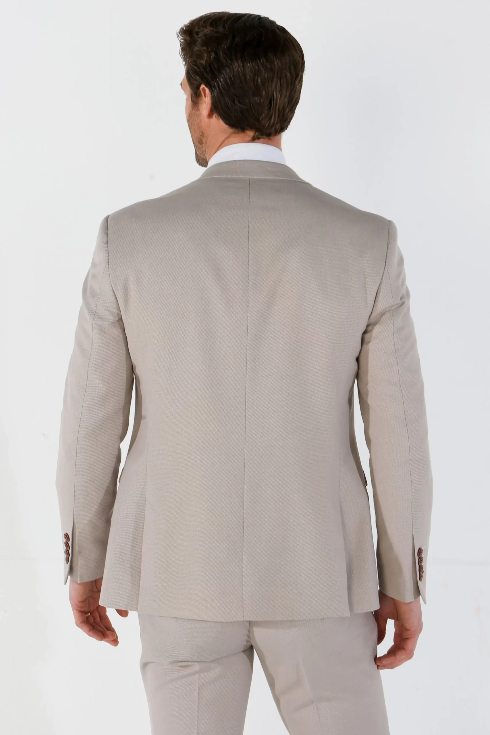 Mayfair – Men’s Beige Birdseye Tailored Fit Blazer - Image 2